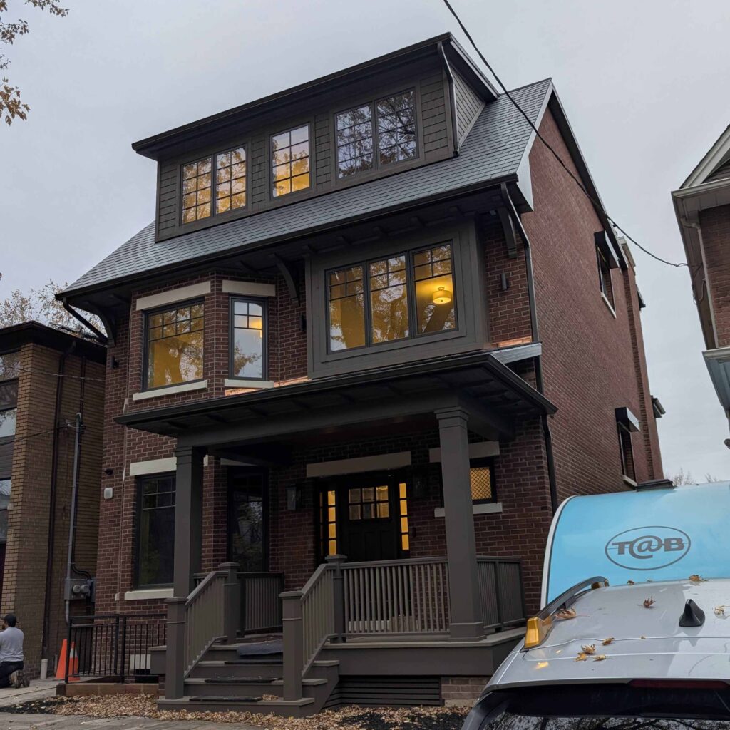 PXL 20251105 124208788