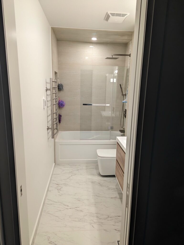 PXL 20230305 225800140