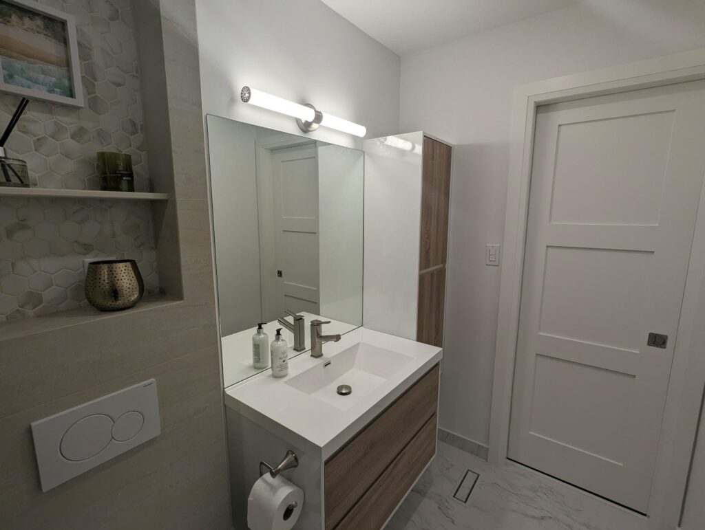 PXL 20230305 225914328